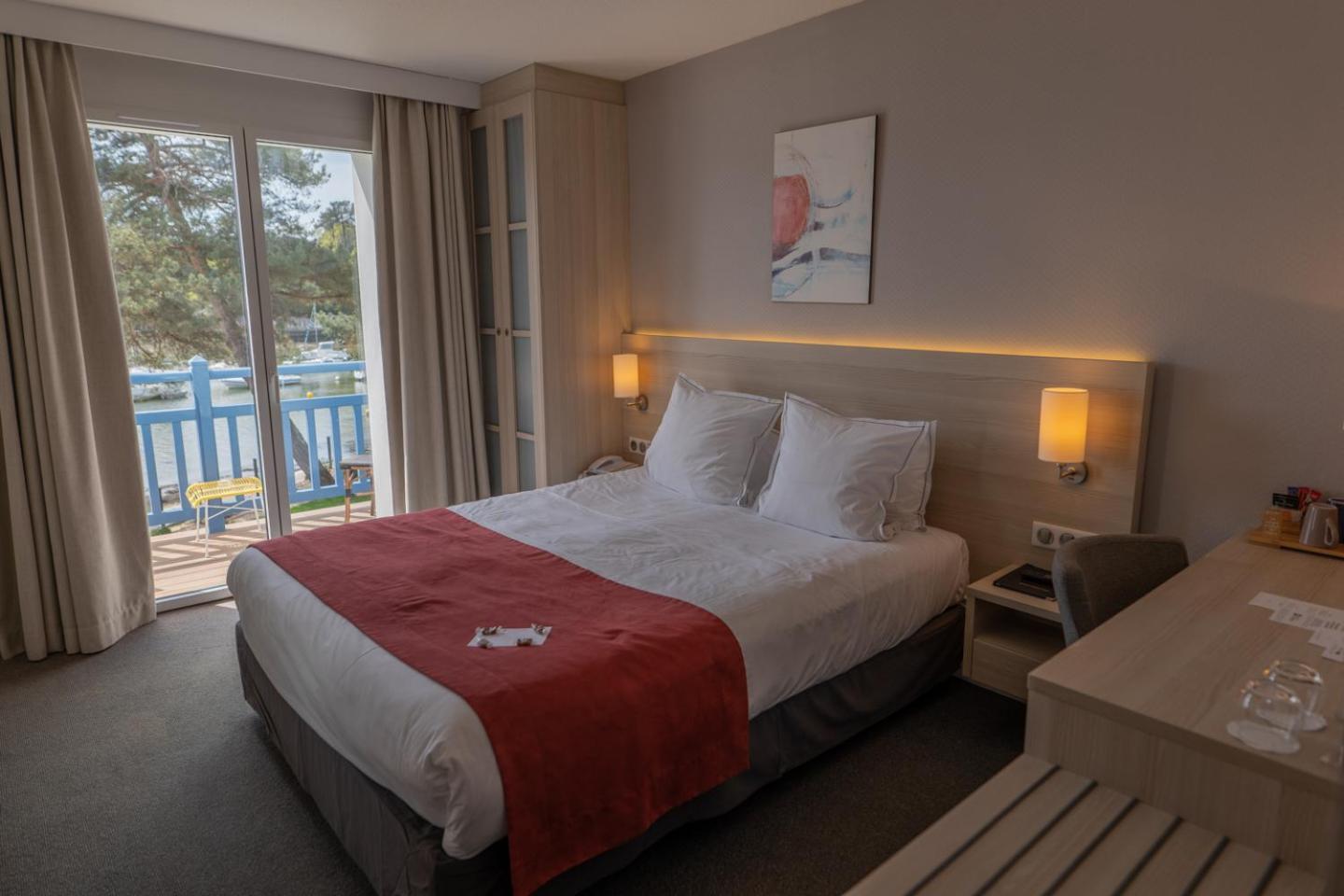 Отель Best Western Plus Le Roof Vannes Bord De Mer Экстерьер фото