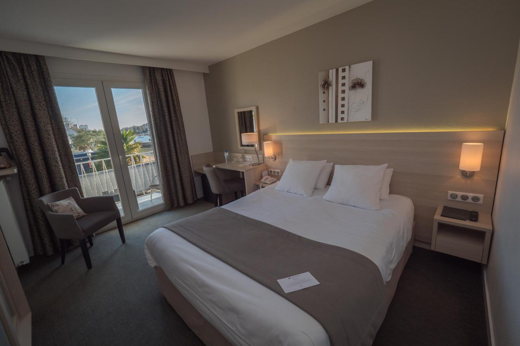 Отель Best Western Plus Le Roof Vannes Bord De Mer Экстерьер фото